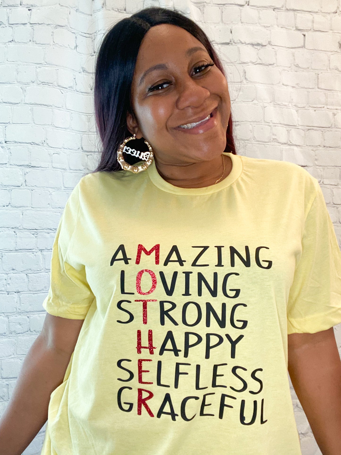 Amazing Mom Tee